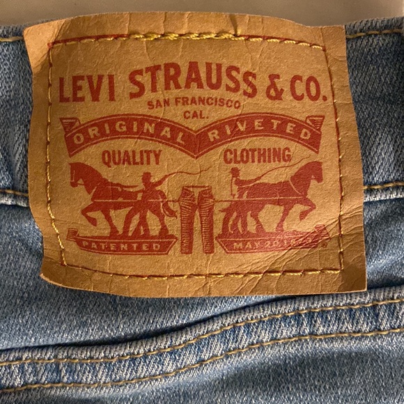 LEVI HIGH RISE DENIM SHORTS - Picture 2 of 4